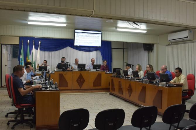 Câmara realiza sessão ordinária 030/17